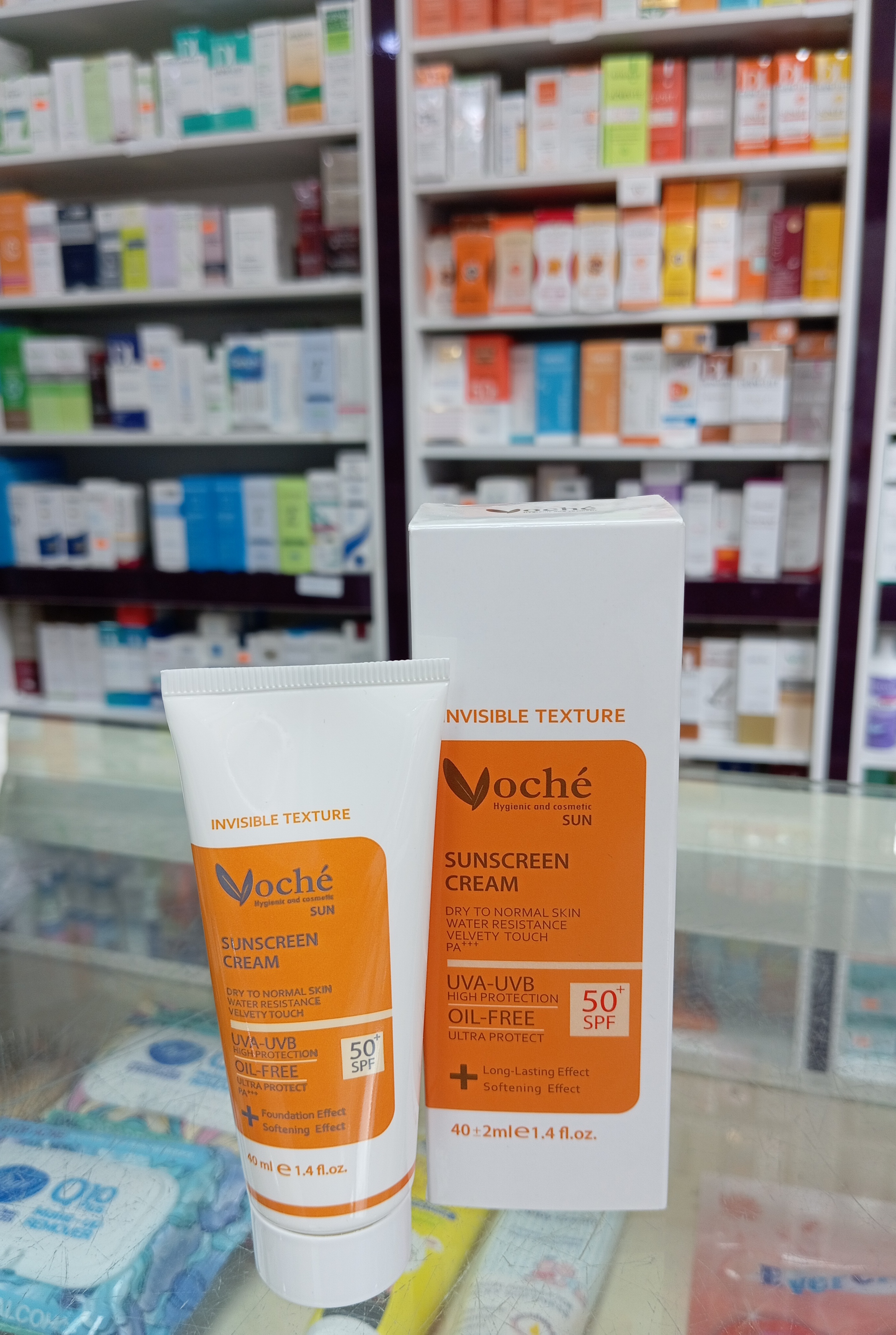 کرم ضدآفتاب بدون رنگ SPF50 وچه(مناسب پوست های خشک و معمولی)